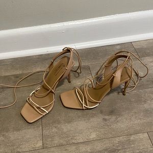 nude heels with straps (7.5)